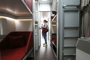 РЖД представили концепт нового капсульного вагона для поездов-отелей